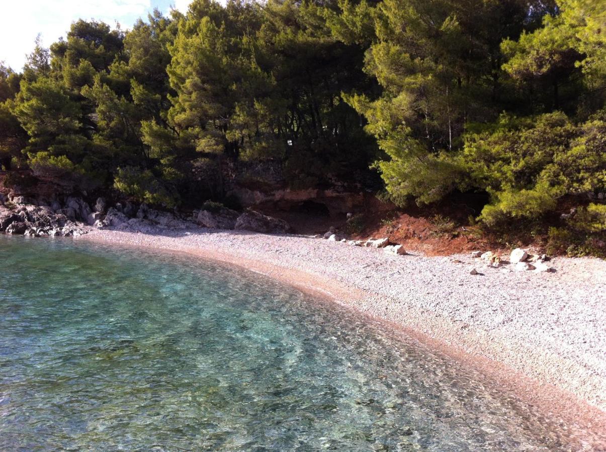 Seaside Secluded Apartments Zavala, Hvar - 15357 Jelsa  Bagian luar foto